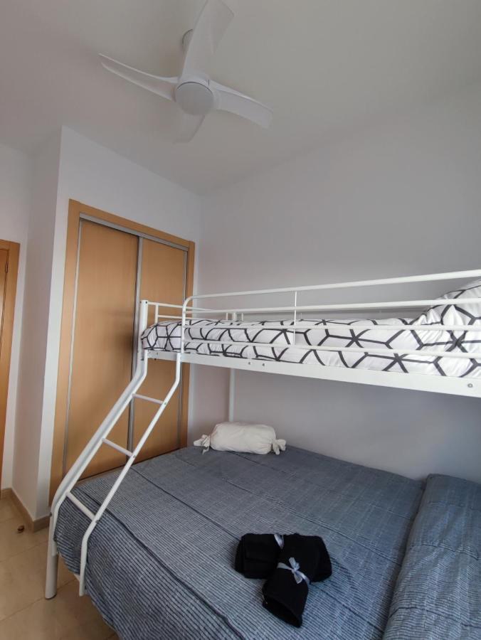 Apartamento Con Patio, Piscina Y Parking Privado Кампелло Экстерьер фото